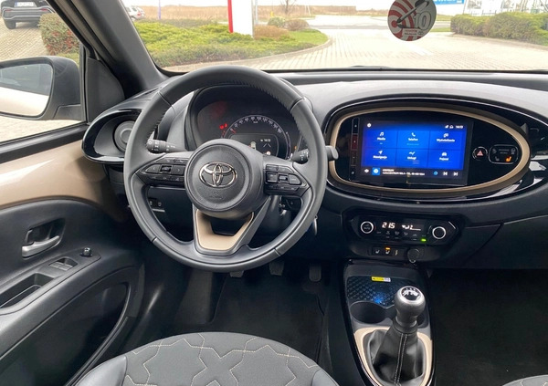 Toyota Aygo X cena 82500 przebieg: 230, rok produkcji 2023 z Kalisz małe 596